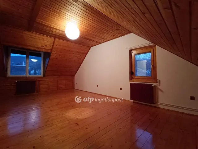 Eladó lakás Solymár 90 nm