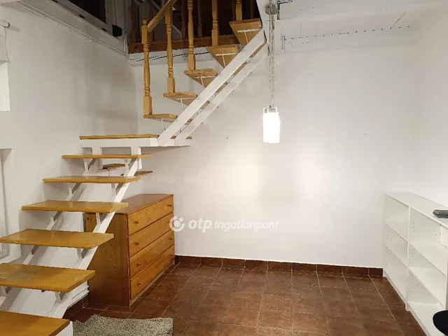 Eladó lakás Solymár 100 nm