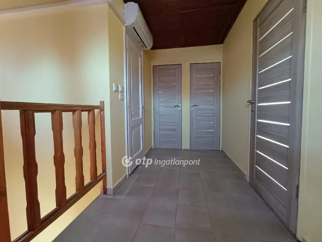 Eladó ház Solymár 190 nm