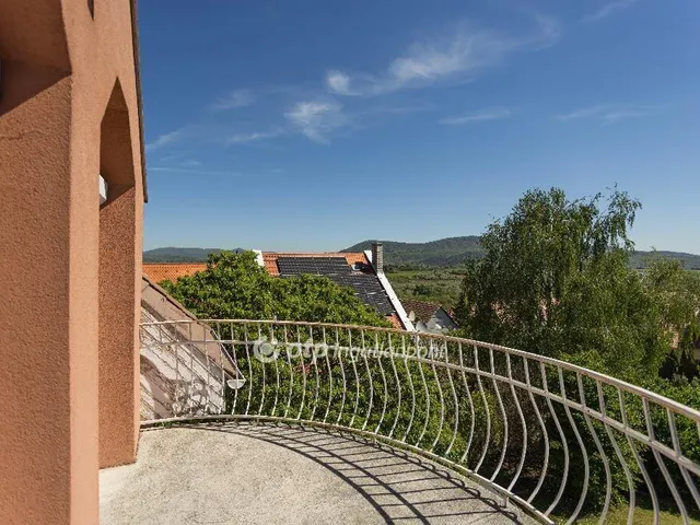 Eladó ház Solymár 248 nm