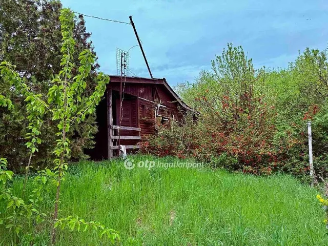 Eladó telek Solymár 1504 nm
