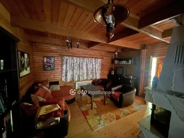Eladó nyaraló Pilisszentkereszt, Dobogókő 184 nm