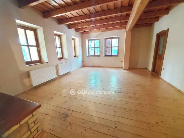 Eladó ház Kecskemét 228 nm