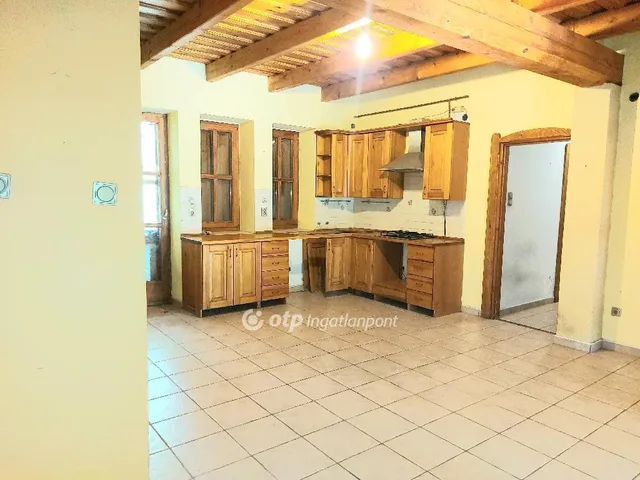 Eladó ház Kecskemét 228 nm