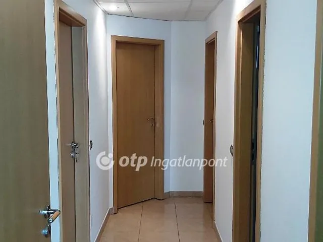 Eladó ház Kecskemét 320 nm