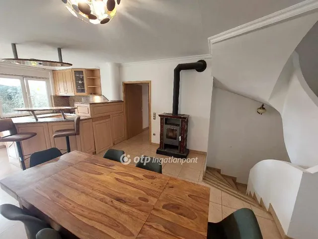 Eladó ház Kecskemét 320 nm