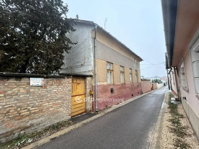 Eladó ház Nagykőrös 77 nm