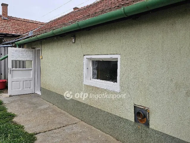 Eladó ház Kunszentmárton 44 nm