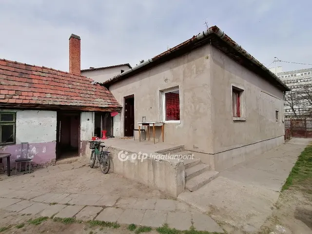Eladó ház Szolnok 73 nm