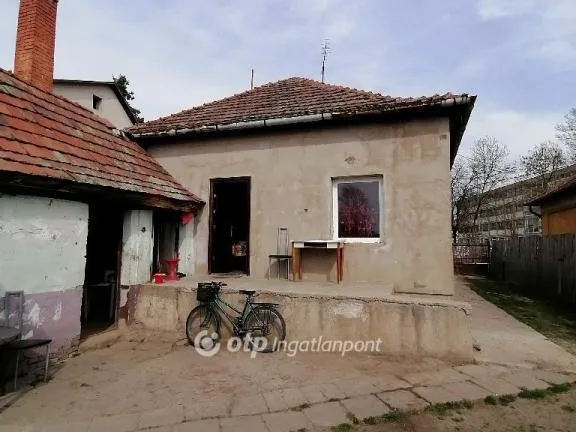 Eladó ház Szolnok 73 nm