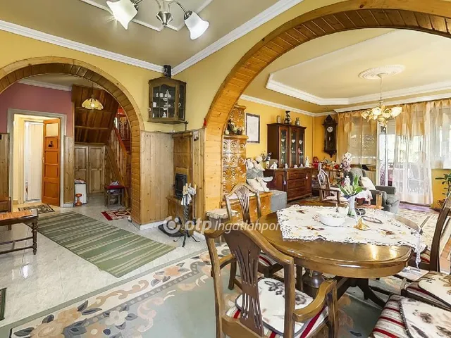 Eladó üdülő és hétvégi ház Cegléd 240 nm