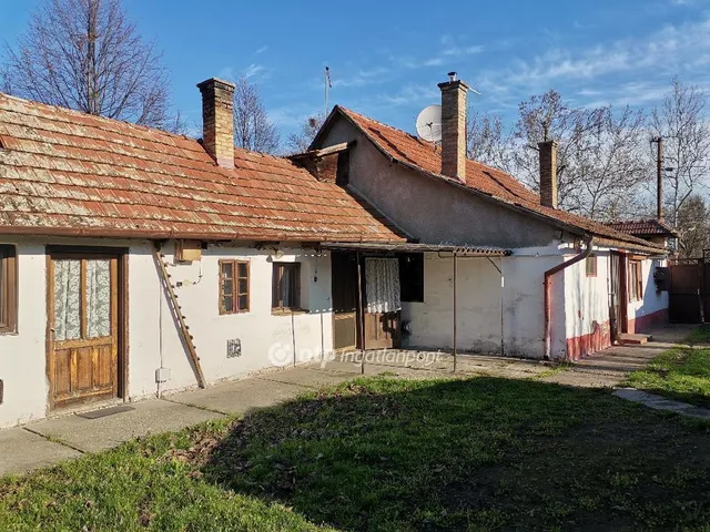 Eladó ház Cegléd 82 nm