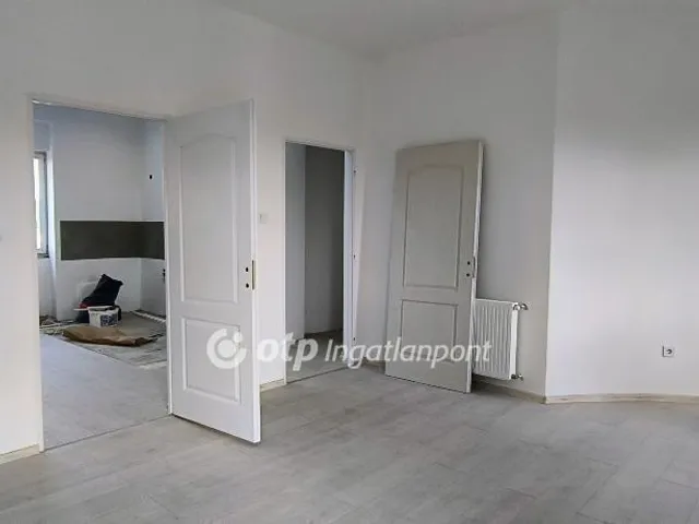 Eladó lakás Szolnok 74 nm