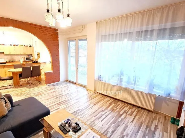 Eladó ház Nagykőrös 193 nm
