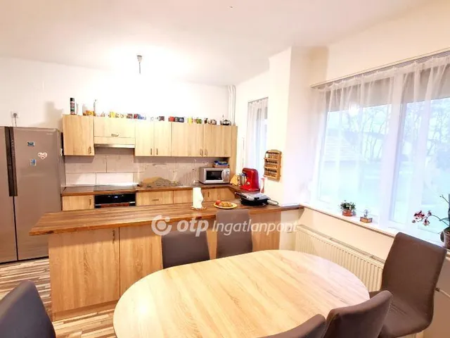 Eladó ház Nagykőrös 193 nm