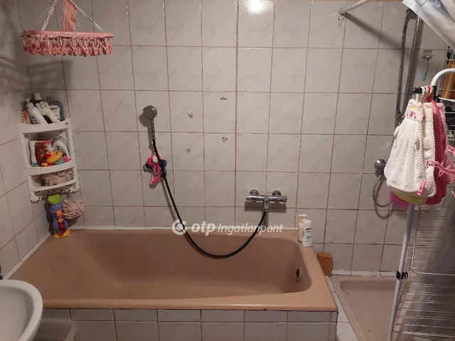 Eladó ház Tiszakécske 78 nm