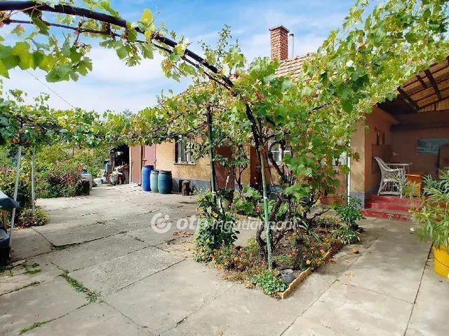 Eladó ház Abony 46 nm