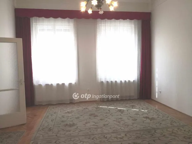 Kiadó lakás Kecskemét 113 nm