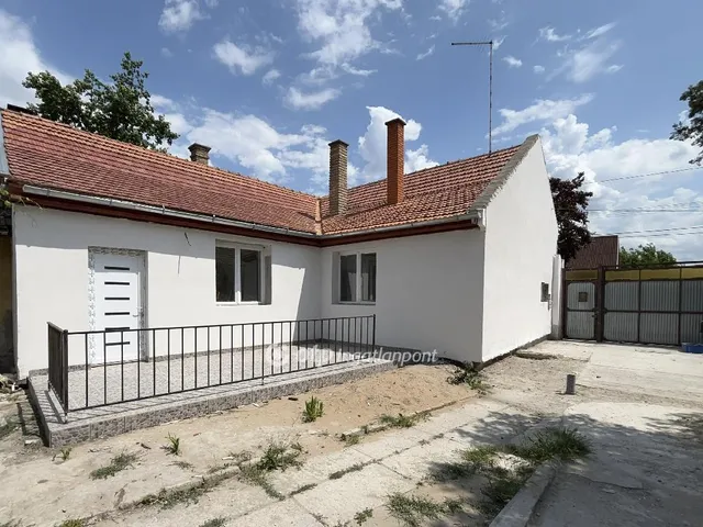 Eladó ház Cegléd 100 nm