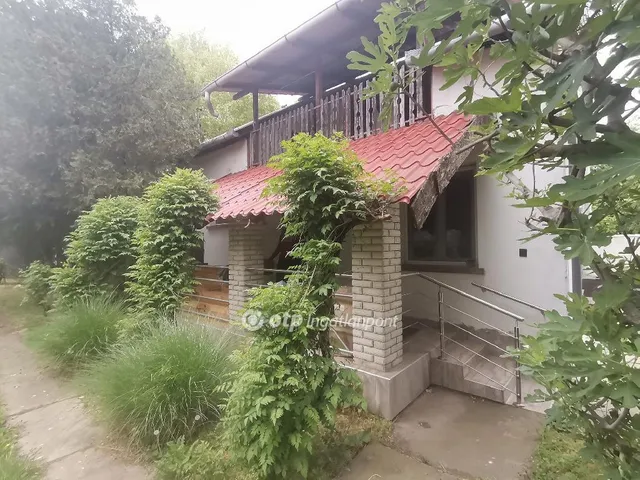 Eladó ház Békéscsaba 160 nm