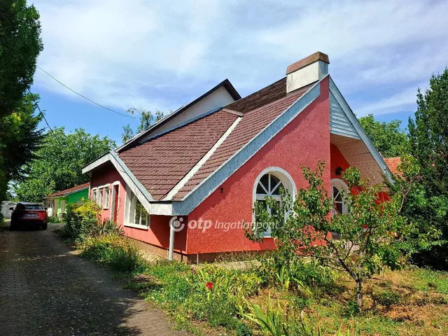 Eladó ház Békéscsaba 160 nm