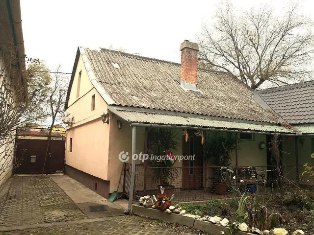 Eladó ház Kecskemét, Belváros 90 nm