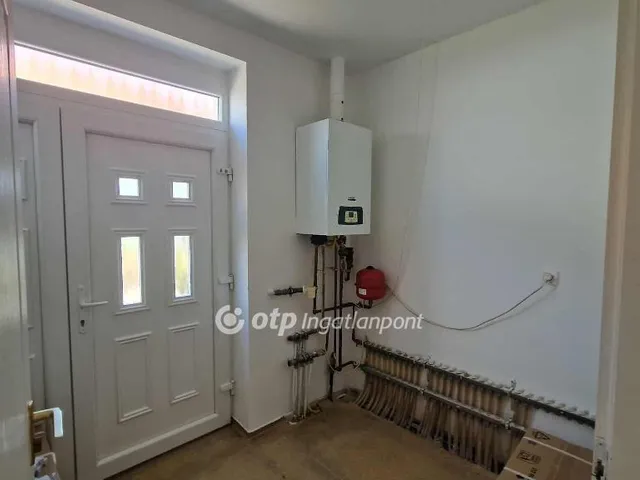 Eladó lakás Tápiószele 66 nm