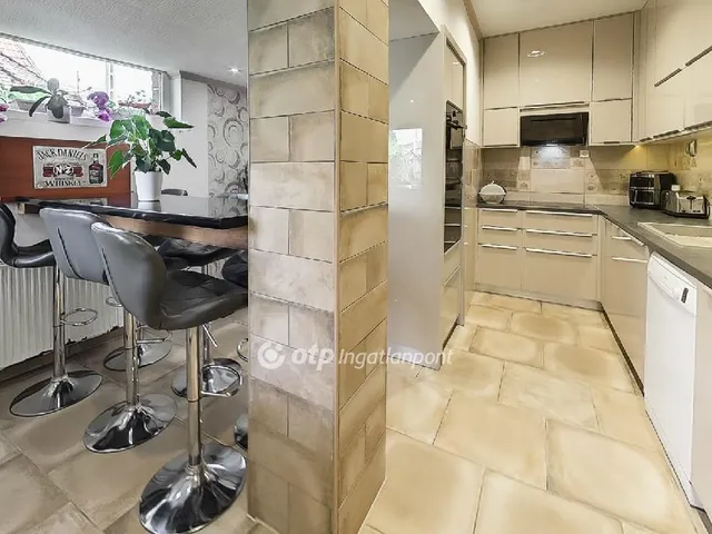 Eladó ház Nagykőrös 207 nm