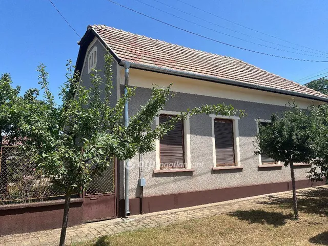 Eladó ház Nagykőrös 90 nm