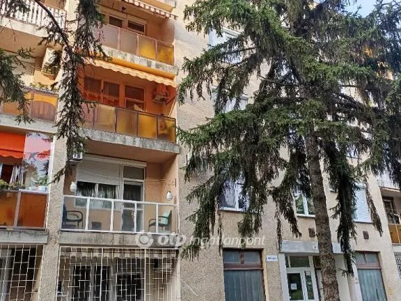 Eladó lakás Békéscsaba 56 nm