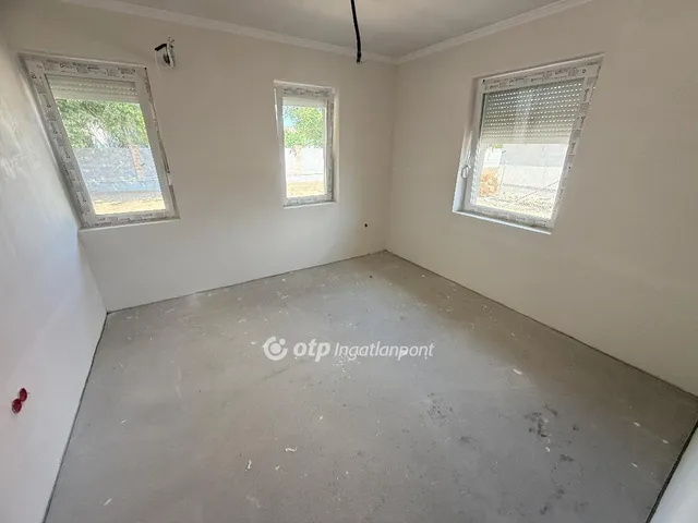 Eladó ház Tiszakécske 75 nm