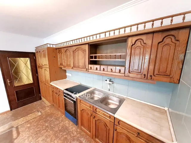 Eladó lakás Kecskemét 98 nm