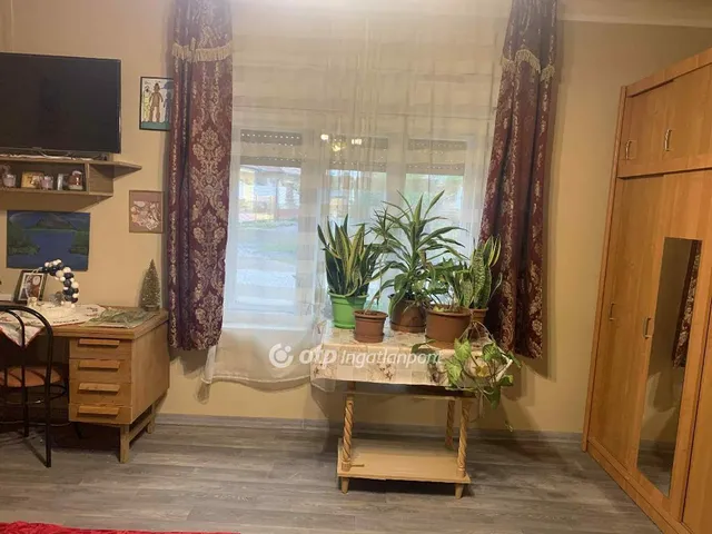 Eladó ház Cegléd 74 nm