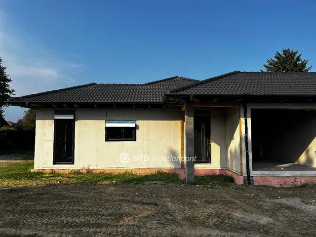 Eladó ház Cegléd 157 nm