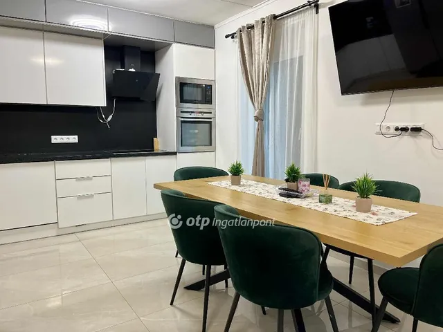 Eladó ház Cegléd 71 nm