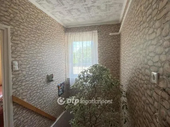 Eladó ház Újszász 173 nm