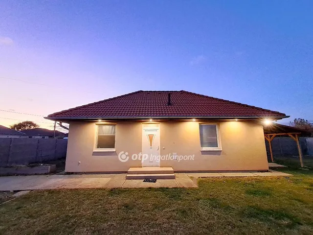 Eladó ház Kecskemét 57 nm