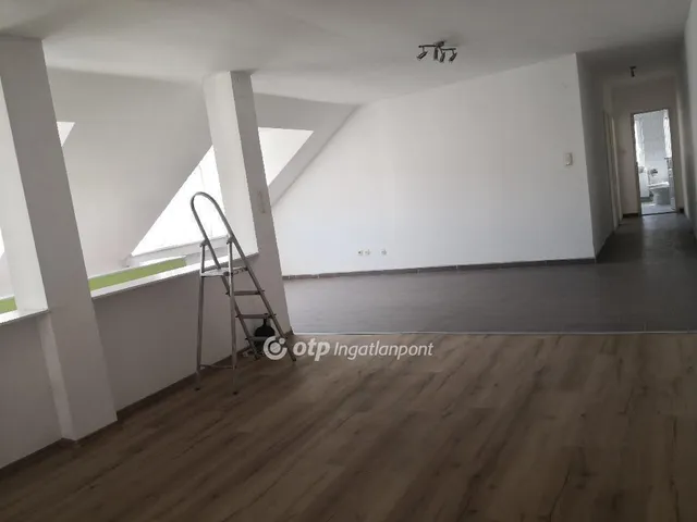 Eladó ház Kecskemét 235 nm