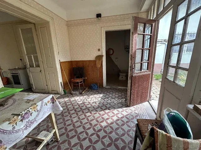 Eladó ház Kocsér 73 nm