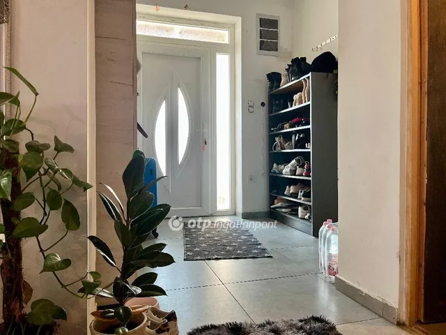 Eladó ház Cegléd 187 nm