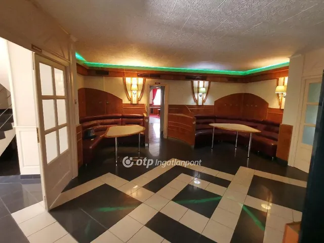 Eladó kereskedelmi és ipari ingatlan Gyula 1087 nm