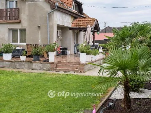 Eladó ház Cegléd 160 nm