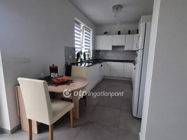 Eladó ház Táborfalva 92 nm