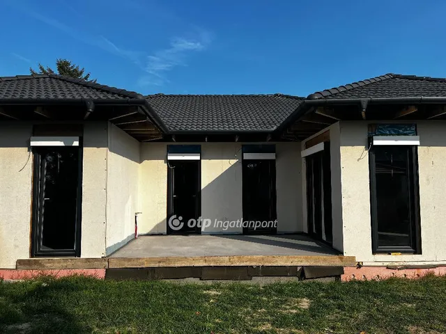 Eladó ház Cegléd 157 nm