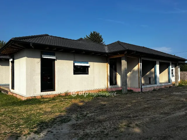 Eladó ház Cegléd 157 nm