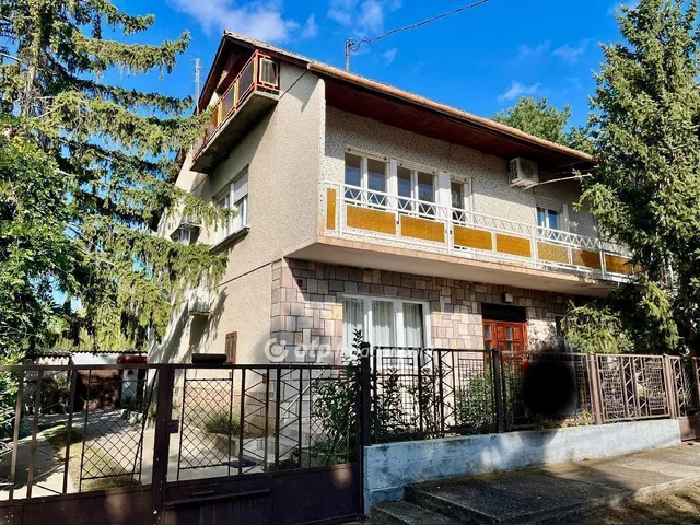 Eladó ház Ceglédbercel 165 nm