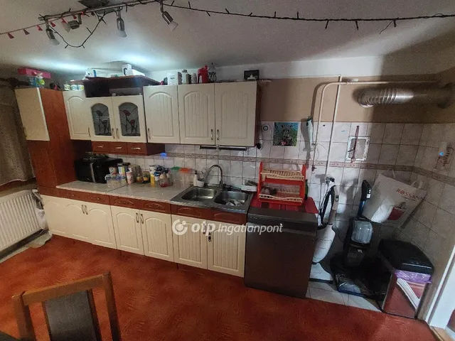 Eladó ház Tiszakécske 78 nm