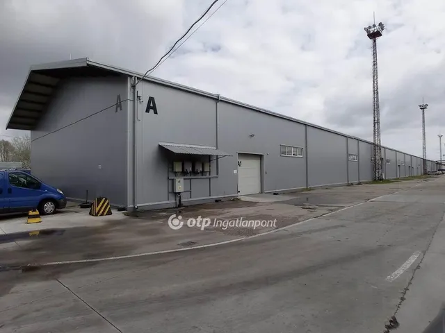 Kiadó kereskedelmi és ipari ingatlan Kecskemét 1064 nm