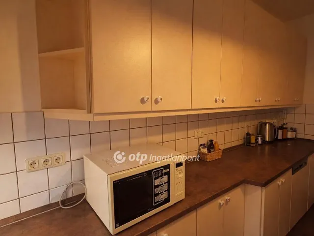 Eladó lakás Cegléd 65 nm