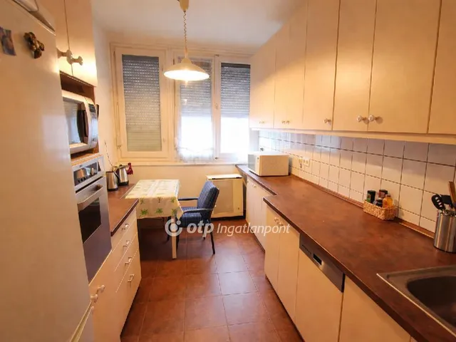 Eladó lakás Cegléd 65 nm